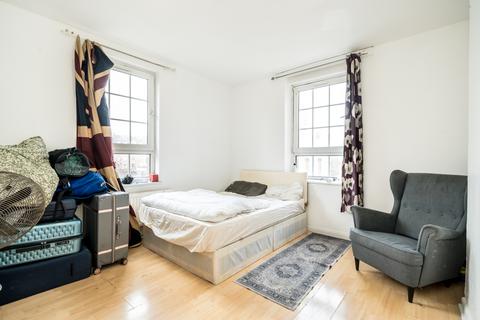 2 bedroom flat for sale, Ring House, Sage Street, London, E1