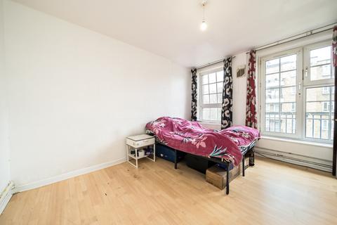 2 bedroom flat for sale, Ring House, Sage Street, London, E1