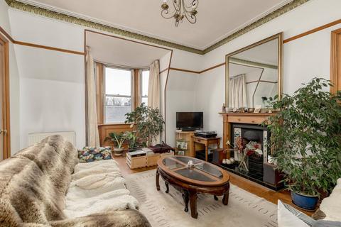 2 bedroom flat for sale, 7 2F1, Shandon Street, Edinburgh, EH11 1QH