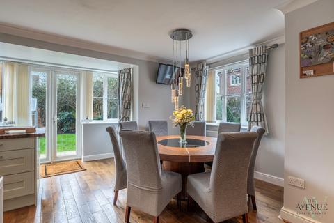 4 bedroom detached house for sale, Shelford Close, Orsett