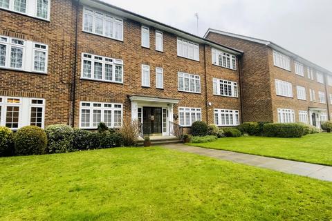 undefined, Myrtleside Close, Northwood