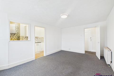 1 bedroom flat to rent, Cavendish Place, Town Centre, Eastbourne, BN21