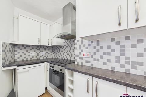 1 bedroom flat to rent, Cavendish Place, Town Centre, Eastbourne, BN21