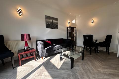 2 bedroom apartment to rent, Flat 1, Ty-Gwyn Road, Penylan, Cardiff