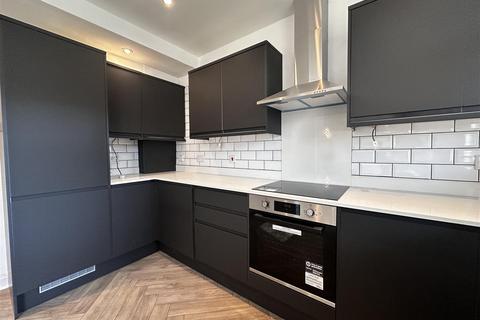 2 bedroom apartment to rent, Flat 1, Ty-Gwyn Road, Penylan, Cardiff