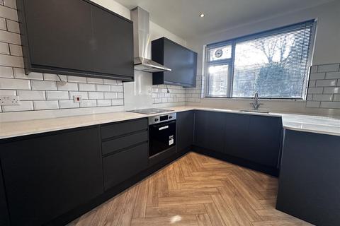 2 bedroom apartment to rent, Flat 1, Ty-Gwyn Road, Penylan, Cardiff