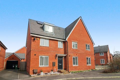 4 bedroom semi-detached house for sale, Le Marechal Avenue, Southampton SO31