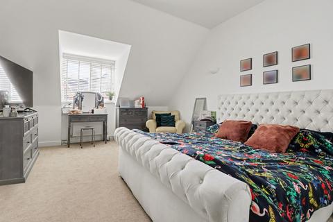 4 bedroom semi-detached house for sale, Le Marechal Avenue, Southampton SO31