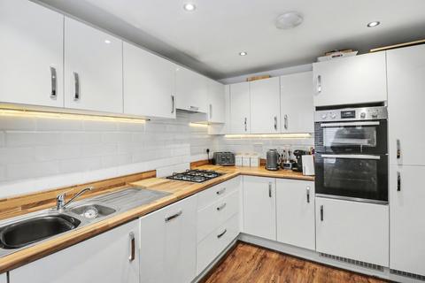 4 bedroom semi-detached house for sale, Le Marechal Avenue, Southampton SO31