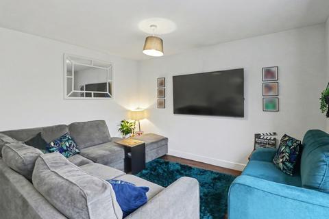 4 bedroom semi-detached house for sale, Le Marechal Avenue, Southampton SO31