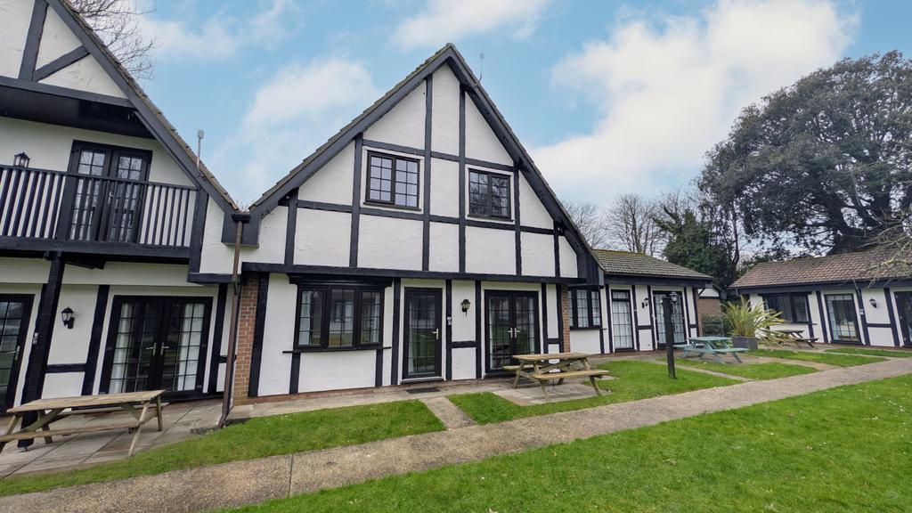 3 Bedroom Mid Terraced House for Sale