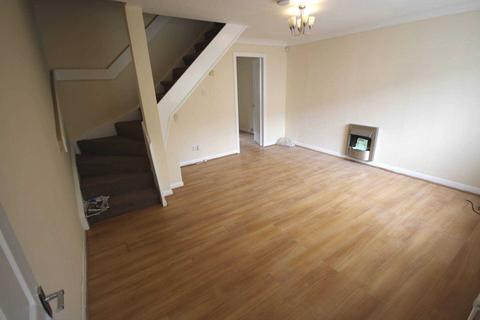 2 bedroom end of terrace house to rent, Cecil Street, Worsley