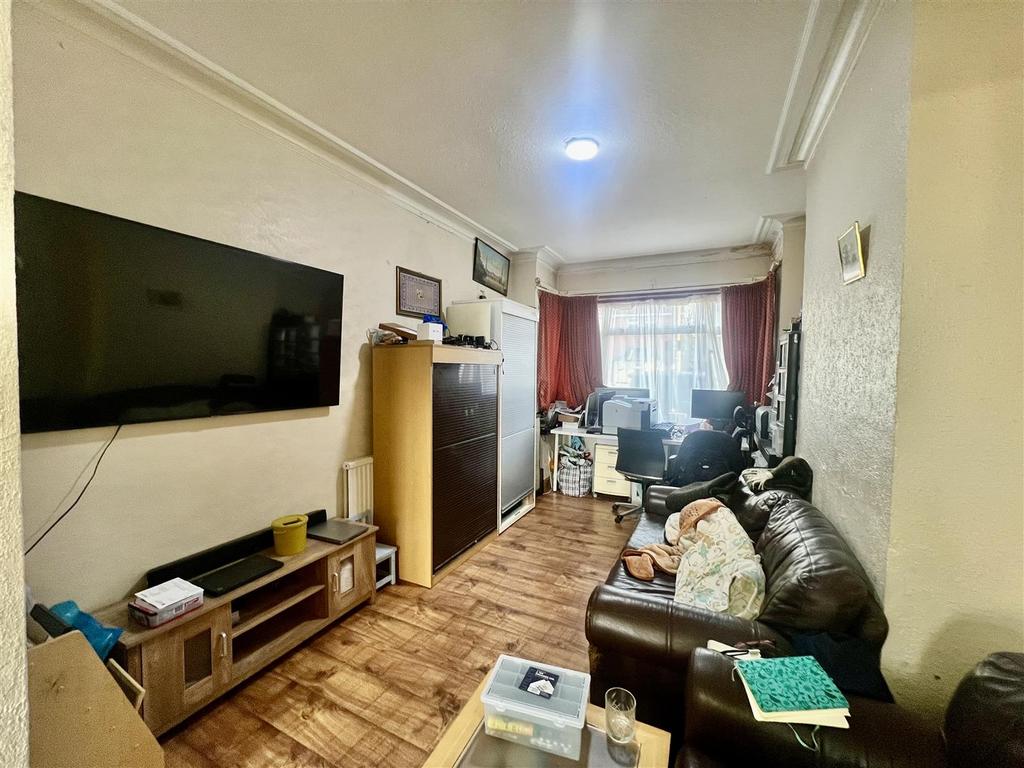 Through Lounge