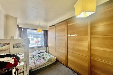 undefined, Cromwell Road, Hounslow TW3