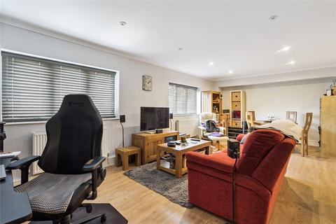 1 bedroom flat for sale, High Street, Berkshire RG10