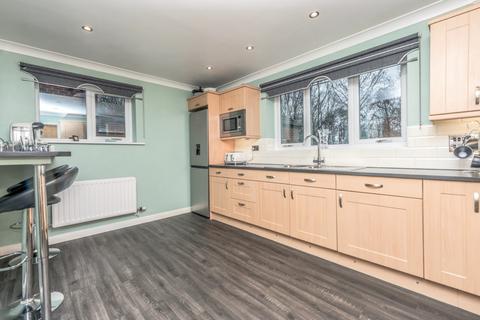 4 bedroom detached house for sale, Owler Meadows, Heckmondwike, WF16