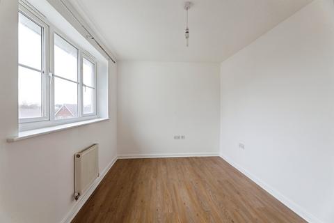 1 bedroom flat for sale, Clark Grove, Ilford