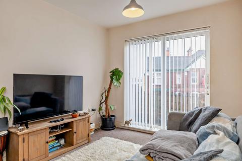2 bedroom flat for sale, St Andrews Square, Stoke-on-Trent, ST4