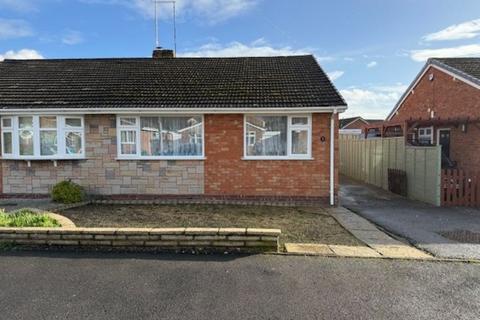 2 bedroom semi-detached house for sale, Highlow Avenue, Kidderminster