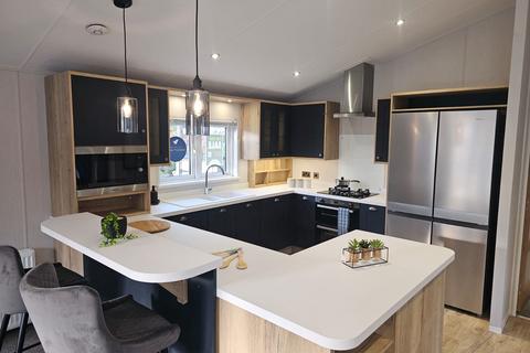 2 bedroom lodge for sale, Preston, Lancashire, PR3