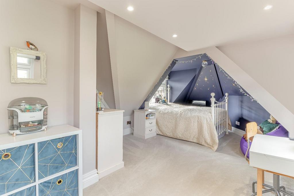 Bedroom 5 - A.jpg