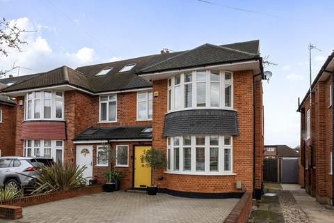 4 bedroom semi-detached house for sale, Lynton Mead, Totteridge
