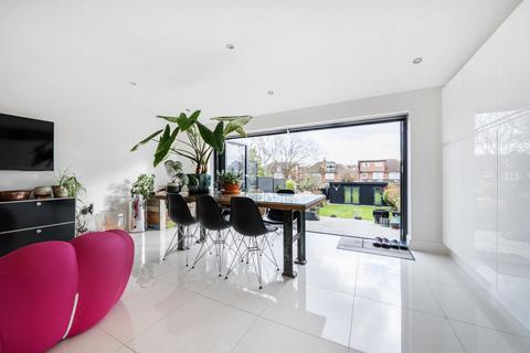 4 bedroom semi-detached house for sale, Lynton Mead, Totteridge