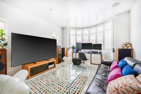 4 bedroom semi-detached house for sale, Lynton Mead, Totteridge