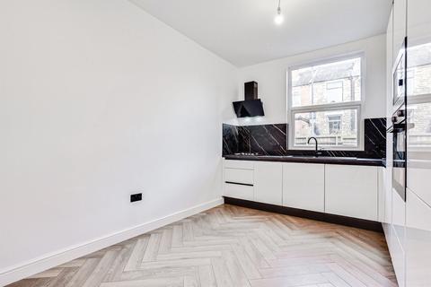 undefined, Clifton Place, WAKEFIELD