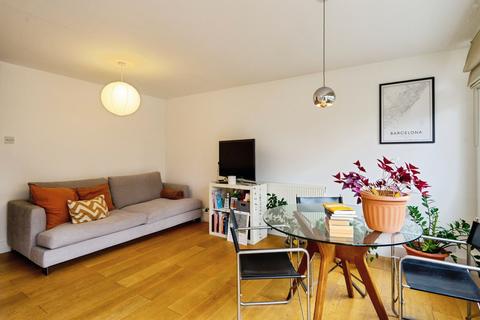 1 bedroom apartment for sale, Damien Street, London, E1
