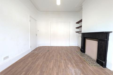 3 bedroom terraced house for sale, Sydney Road, London N8
