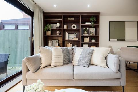 2 bedroom terraced house to rent, Claire Place, London, E14
