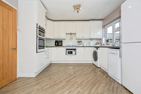 3 bedroom end of terrace house for sale, Semper Road, Grays