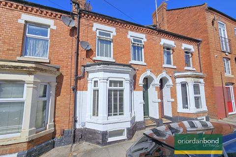 3 bedroom terraced house to rent, Turner Street, Abington, Northampton NN1