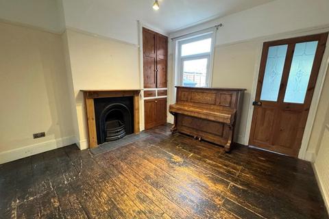 3 bedroom terraced house to rent, Turner Street, Abington, Northampton NN1