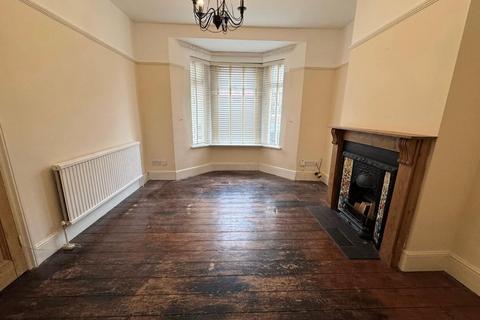 3 bedroom terraced house to rent, Turner Street, Abington, Northampton NN1