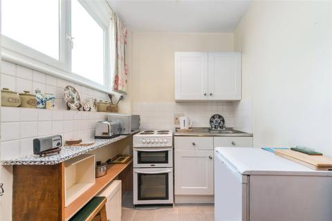 Studio for sale, Shelburne Court, 3 Carlton Drive, London