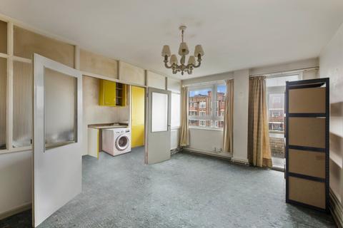 2 bedroom flat for sale, Hardington, Belmont Street, London