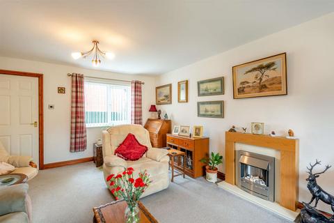 4 bedroom detached house for sale, Fir Court Drive, Churchstoke