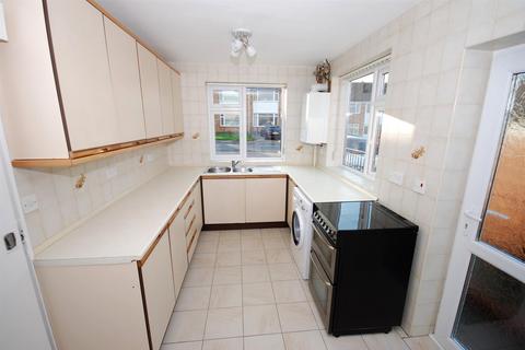 4 bedroom semi-detached house to rent, Whitnash, Leamington Spa, Leamington Spa