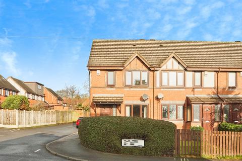 3 bedroom townhouse for sale, Chaucer Avenue, Pudsey