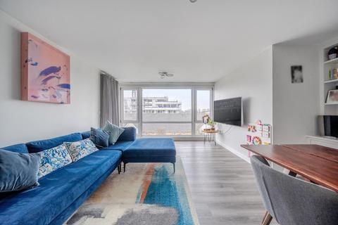 2 bedroom flat for sale, Cedar House, 35 Melliss Avenue, Richmond, Surrey