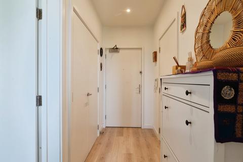 1 bedroom flat for sale, Harbard Close, Barking