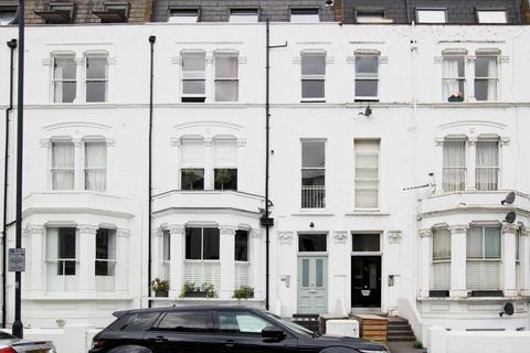1 bedroom flat to rent, Sinclair Road, London W14
