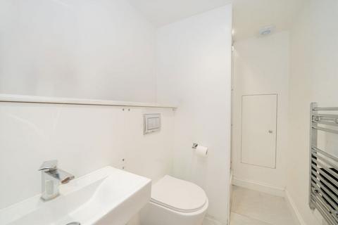 1 bedroom flat to rent, Sinclair Road, London W14