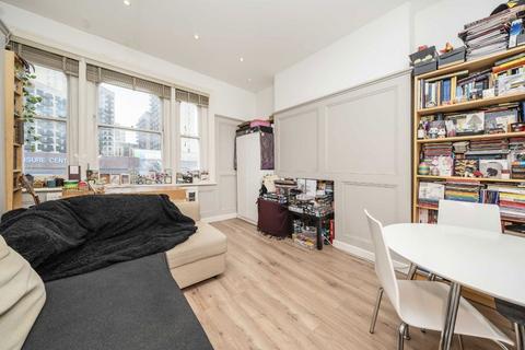 undefined, Chiswick High Road, LONDON W4