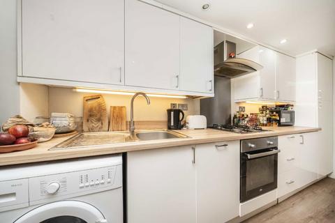 undefined, Chiswick High Road, LONDON W4