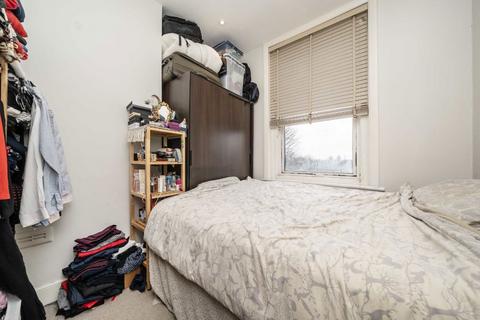 undefined, Chiswick High Road, LONDON W4