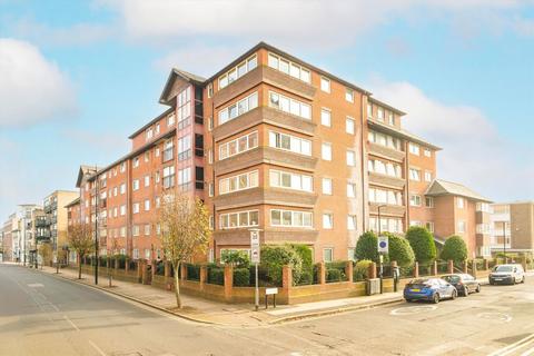 1 bedroom flat for sale, The Broadway, London SW19