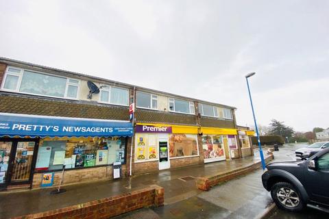 2 bedroom flat to rent, Orchard Parade, Selsey